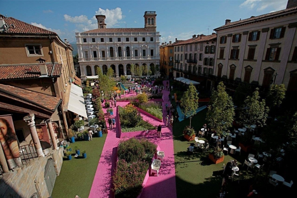 piazza verde dall'alto - bergamo piazza vecchia