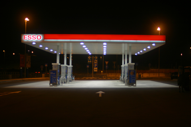 distributore di carburante classico